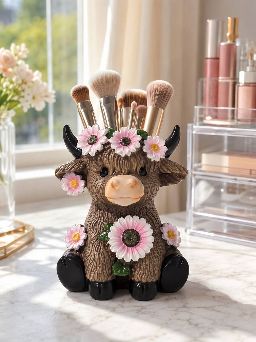 Highland Cow Makeup Brush & Pen Holder — product image 8