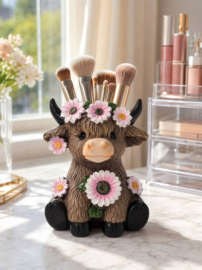 Highland Cow Makeup Brush & Pen Holder — product image 8