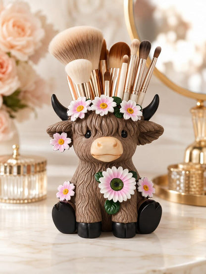 Highland Cow Makeup Brush & Pen Holder — product image 10
