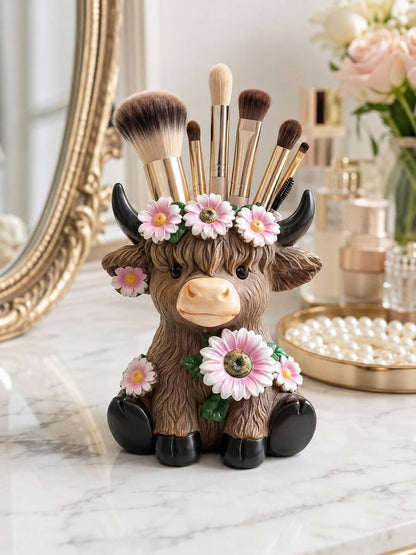Highland Cow Makeup Brush & Pen Holder — product image 3